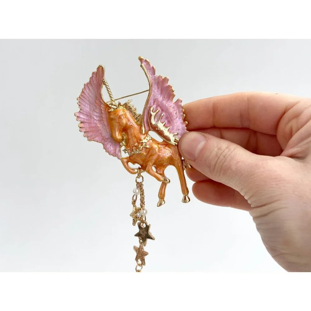 Gold Toned, Pink & Orange Enamel Vintage Faux Pearl Dangle Pegasus Horse Brooch - Picture 8 of 8